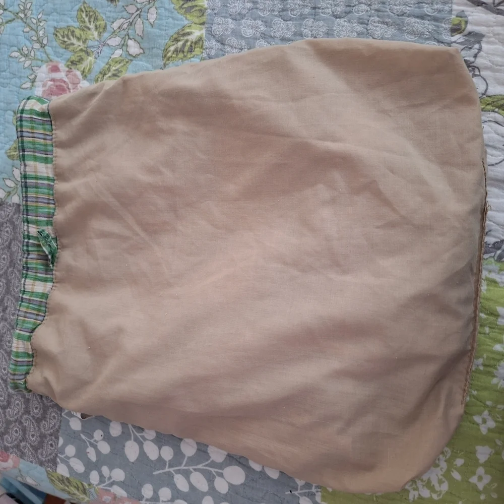 Vintage beige green